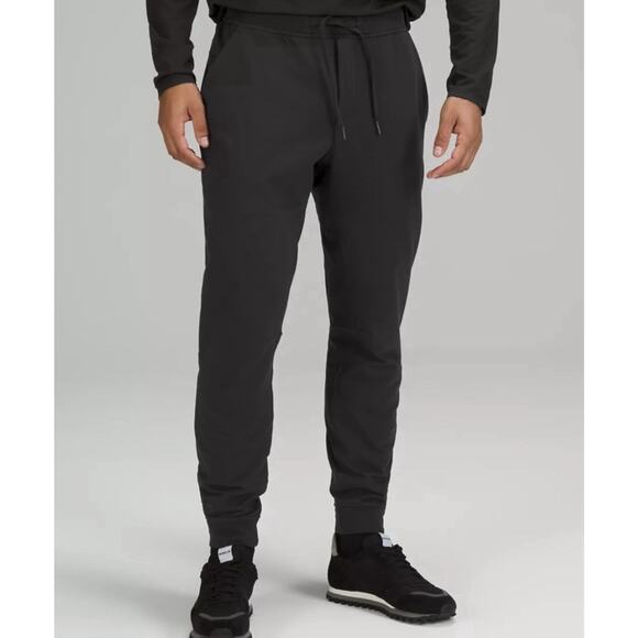 Lululemon Men's City Sweat Jogger Black L Performance Athleisure Travel Lounge - Picture 1 of 11